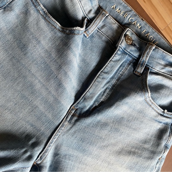 American Eagle - The Dream Jean - Picture 5 of 9